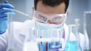 Os médicos recomendam estar em dia com as vacinas como um possível método de prevenção da doença