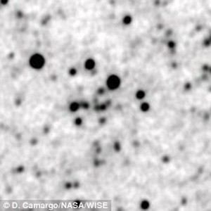 Aglomerados estelares Camargo 438 e 439