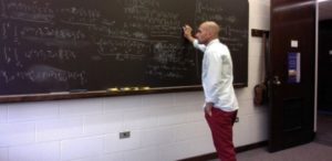 O brasileiro que descobriu como o Universo pode acabar