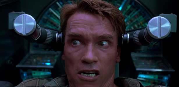 Cena de "O Vingador do Futuro" (1990), estrelado por Arnold Schwarzenegger.
