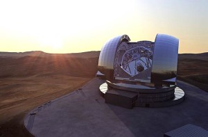 Grupos disputam corrida na construção de telescópios gigantes.