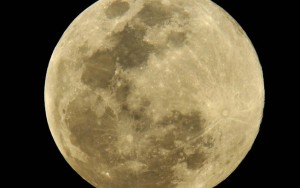 Descoberta foi feita após cientistas medirem nível de gravidade dessa região lunar