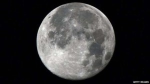 Descoberta foi feita quando os pesquisadores procuravam evidências da existência de estruturas ocas abaixo da superfície da Lua