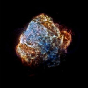 Imagem mostra remanescentes da explosão de uma supernova que foram captados com a ajuda de equipamentos da Nasa e da ESA (Foto: NASA/CXC/IAFE/G.Dubner et al & ESA/XMM-Newton)