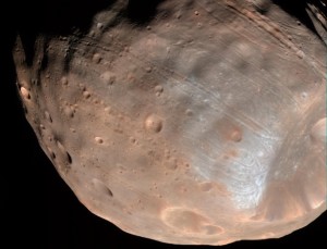 Maior lua de Marte está em processo de destruição, segundo cientistas da Nasa